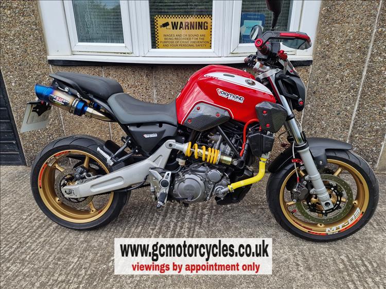 YAMAHA MT-03 660